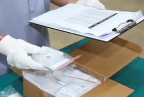 梱包前のお客様注文の最終確認