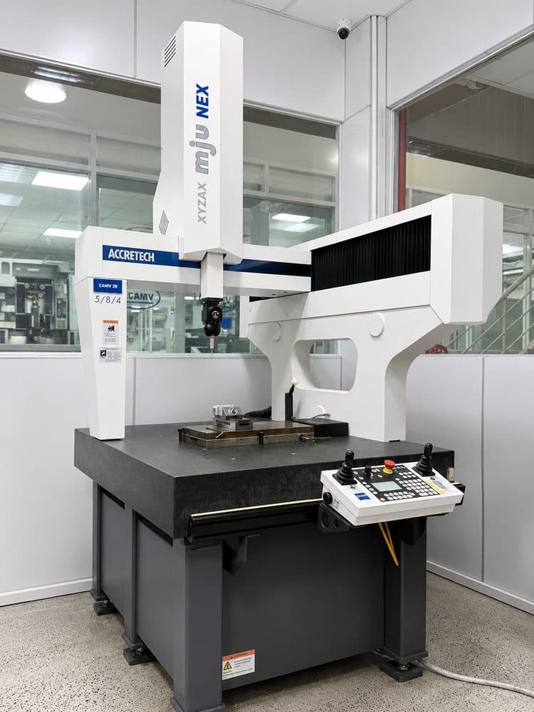 三次元測定機 (CMM)